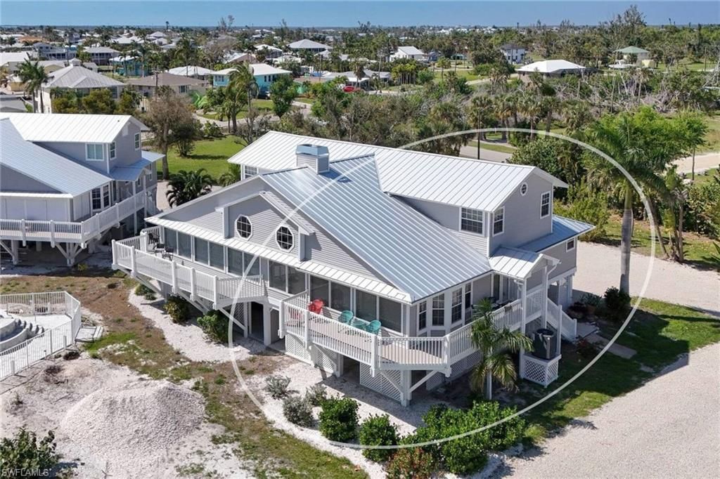 2297 Dixie Lee Ct, Saint James City, FL 33956 Photo