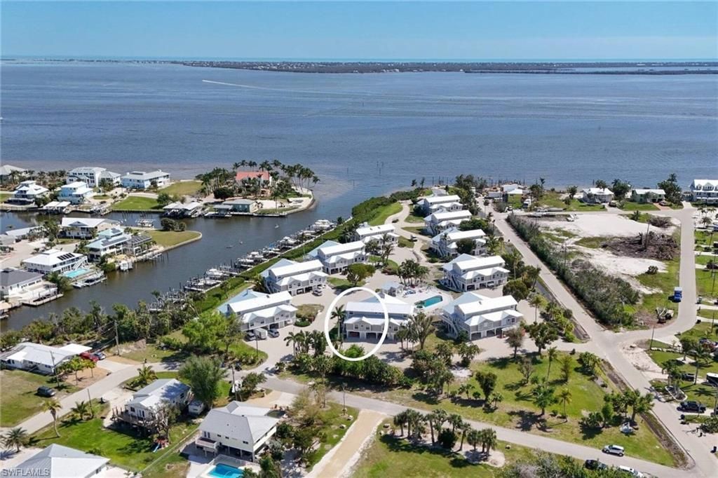 2297 Dixie Lee Ct, Saint James City, FL 33956 Photo