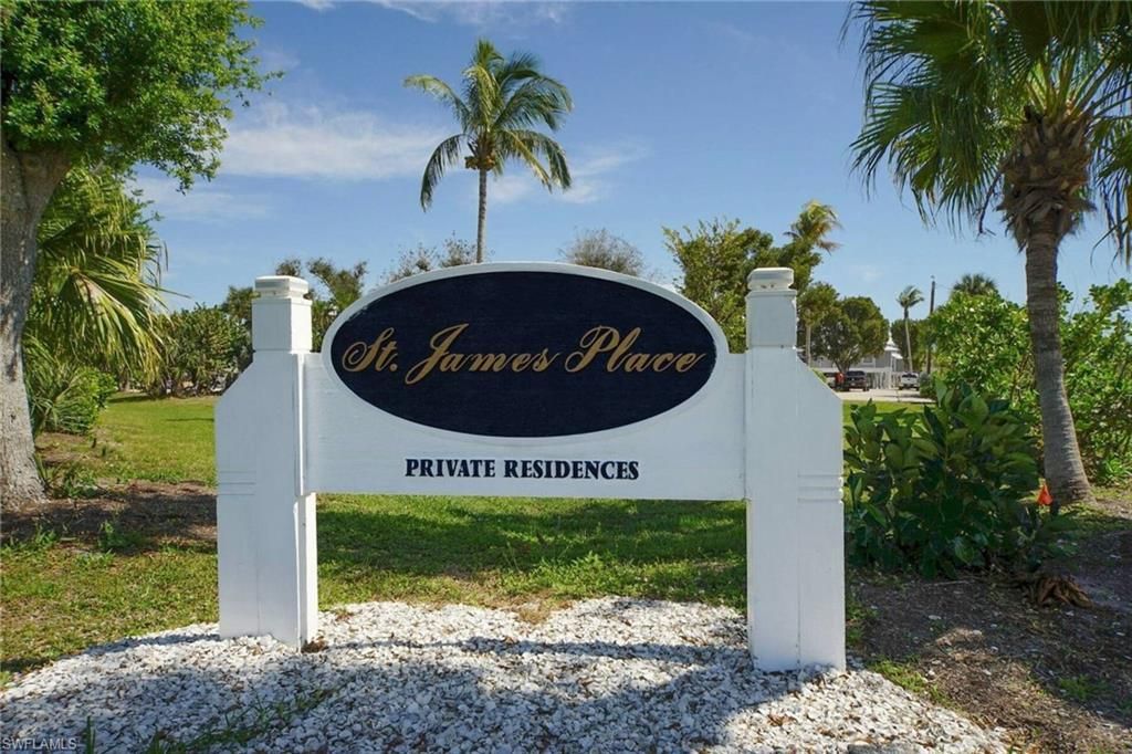 2297 Dixie Lee Ct, Saint James City, FL 33956 Photo