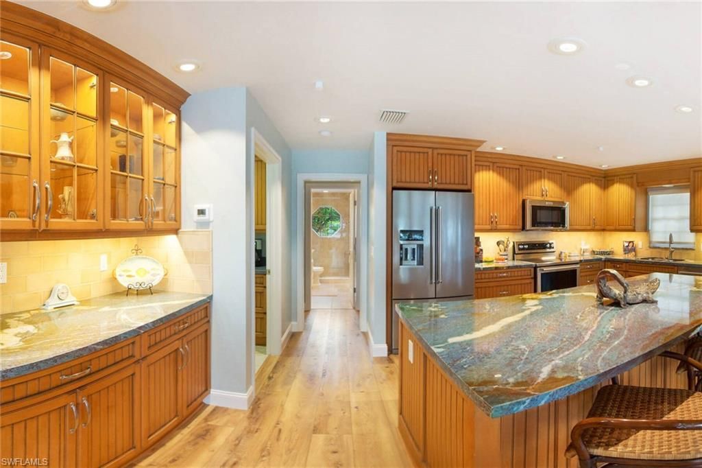 2297 Dixie Lee Ct, Saint James City, FL 33956 Photo