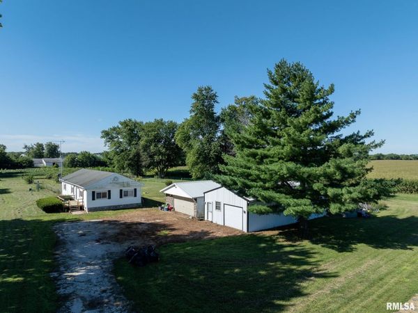 1868 CEMETERY Street, Yates City, IL 61572