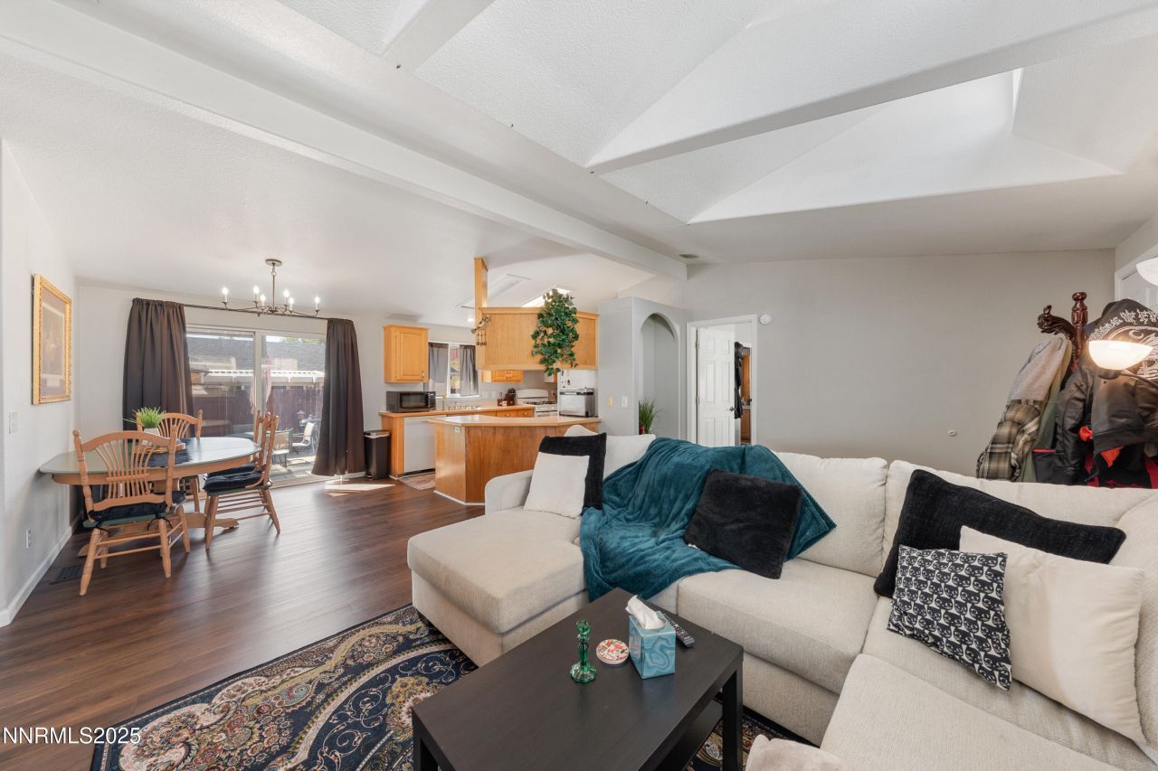 7571 Diamond Pointe Way, Reno, NV 89506 Photo