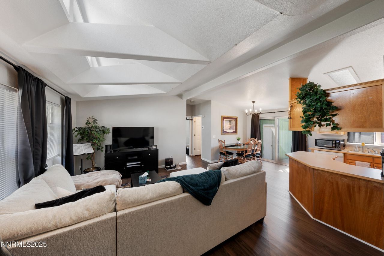 7571 Diamond Pointe Way, Reno, NV 89506 Photo