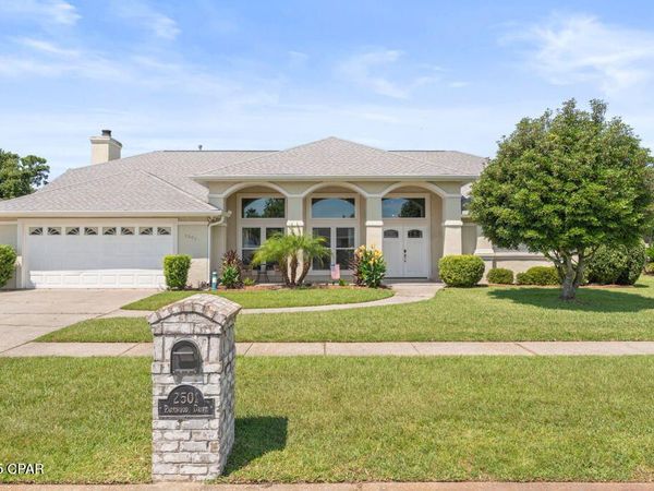 2501 Parkwood Drive, Panama City, FL 32405