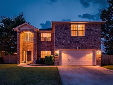 9600 Fox Hill Drive, Fort Worth, TX 76131