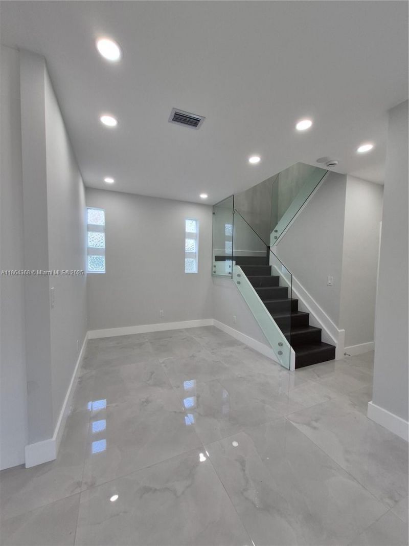 2176 NW 184th Way, Pembroke Pines, FL 33029 Photo