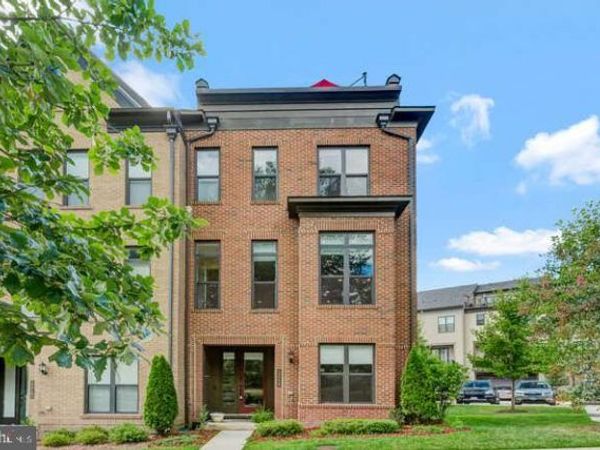 12258 SESSILE CMNS, FAIRFAX, VA 22030