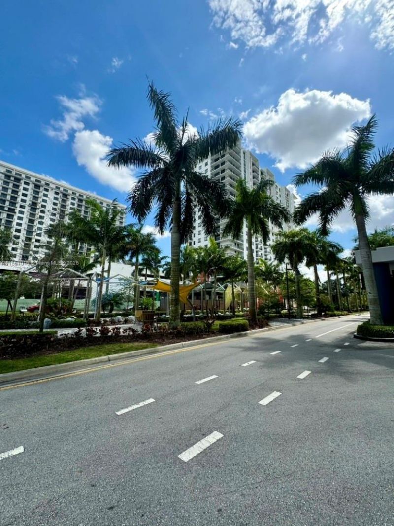 5252 NW 85th Ave, Unit 1108, Doral, FL 33166 Photo