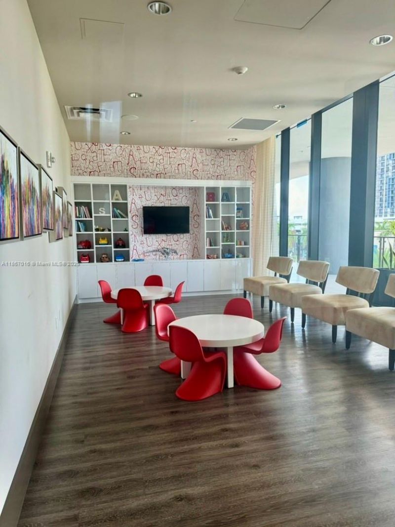 5252 NW 85th Ave, Unit 1108, Doral, FL 33166 Photo