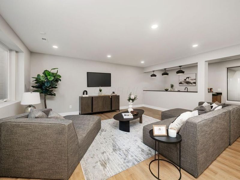 3163 S Dorchester Road, Columbus, OH 43221 Photo 70