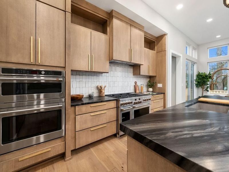 3163 S Dorchester Road, Columbus, OH 43221 Photo 9