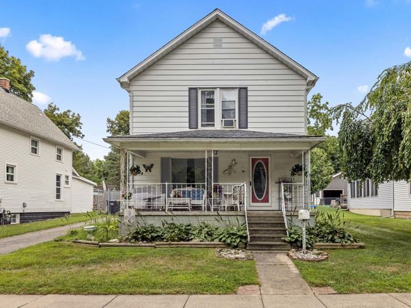 10 Armstrong, Hillsdale, MI 49242