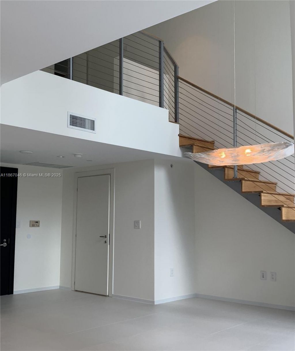 200 Biscayne Boulevard Way, Unit 304, Miami, FL 33131 Photo