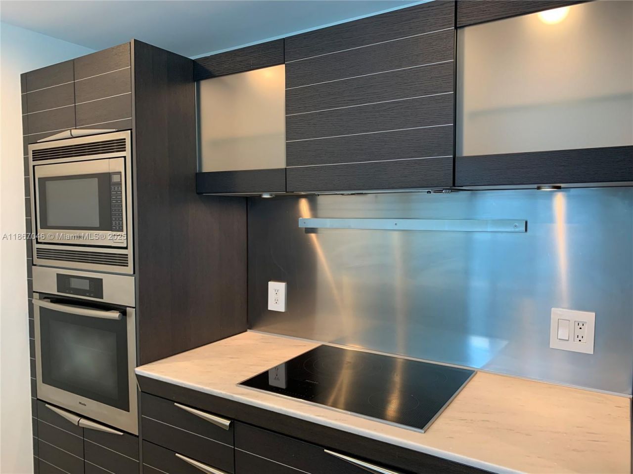 200 Biscayne Boulevard Way, Unit 304, Miami, FL 33131 Photo