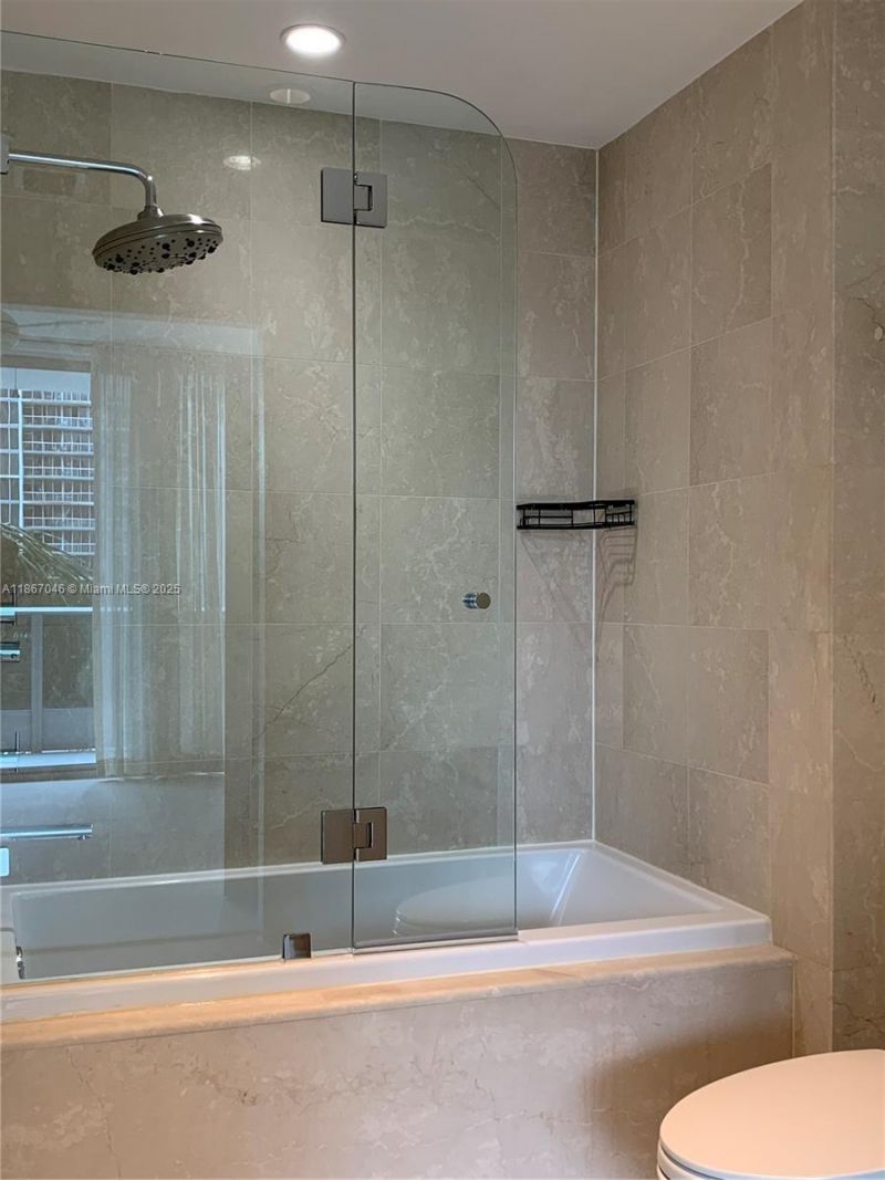 200 Biscayne Boulevard Way, Unit 304, Miami, FL 33131 Photo