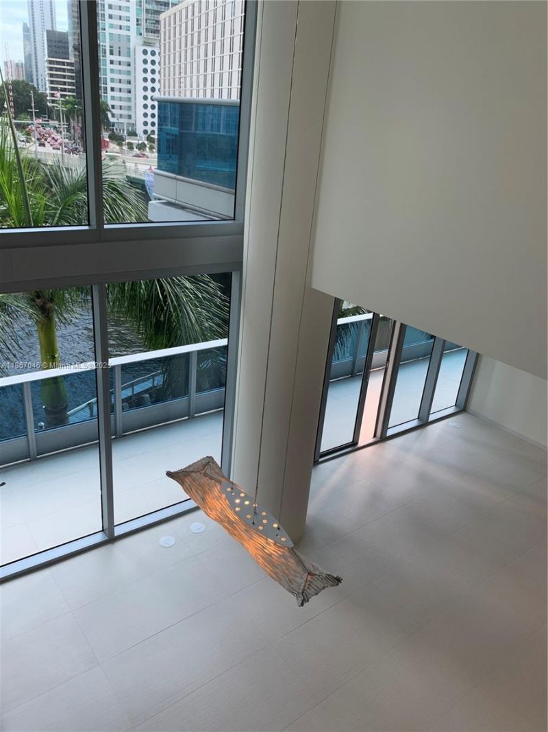 200 Biscayne Boulevard Way, Unit 304, Miami, FL 33131 Photo