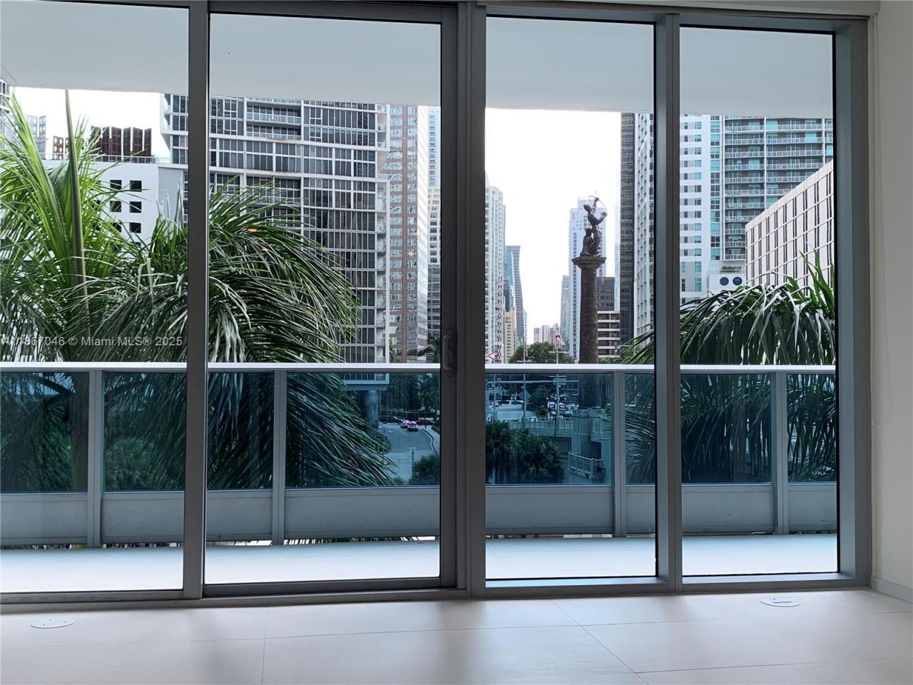 200 Biscayne Boulevard Way, Unit 304, Miami, FL 33131 Photo