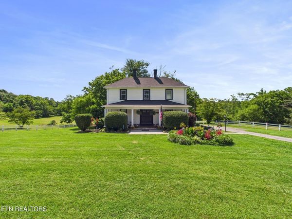 3287 W Town Creek Rd, Lenoir City, TN 37771