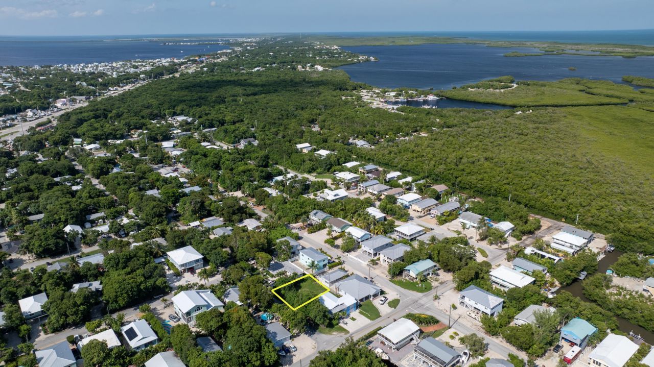 974 Oleander Road, Key Largo, FL 33037 Photo