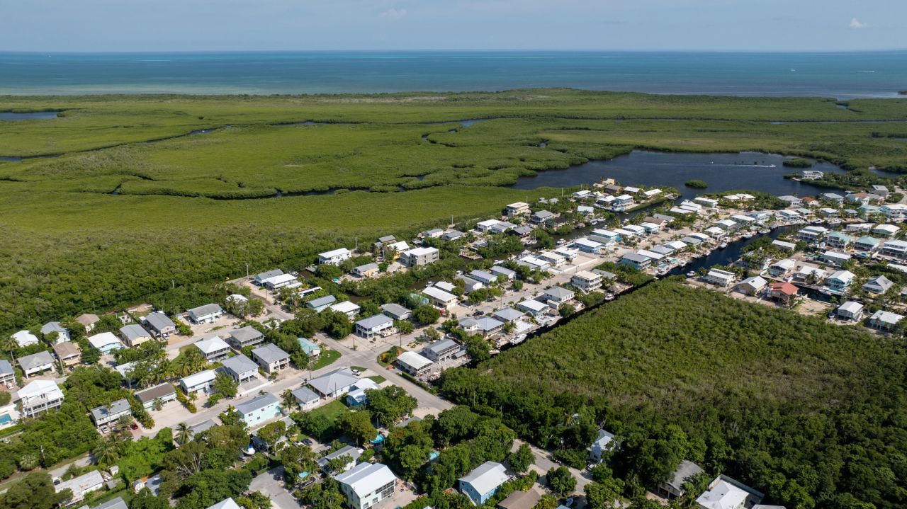 974 Oleander Road, Key Largo, FL 33037 Photo