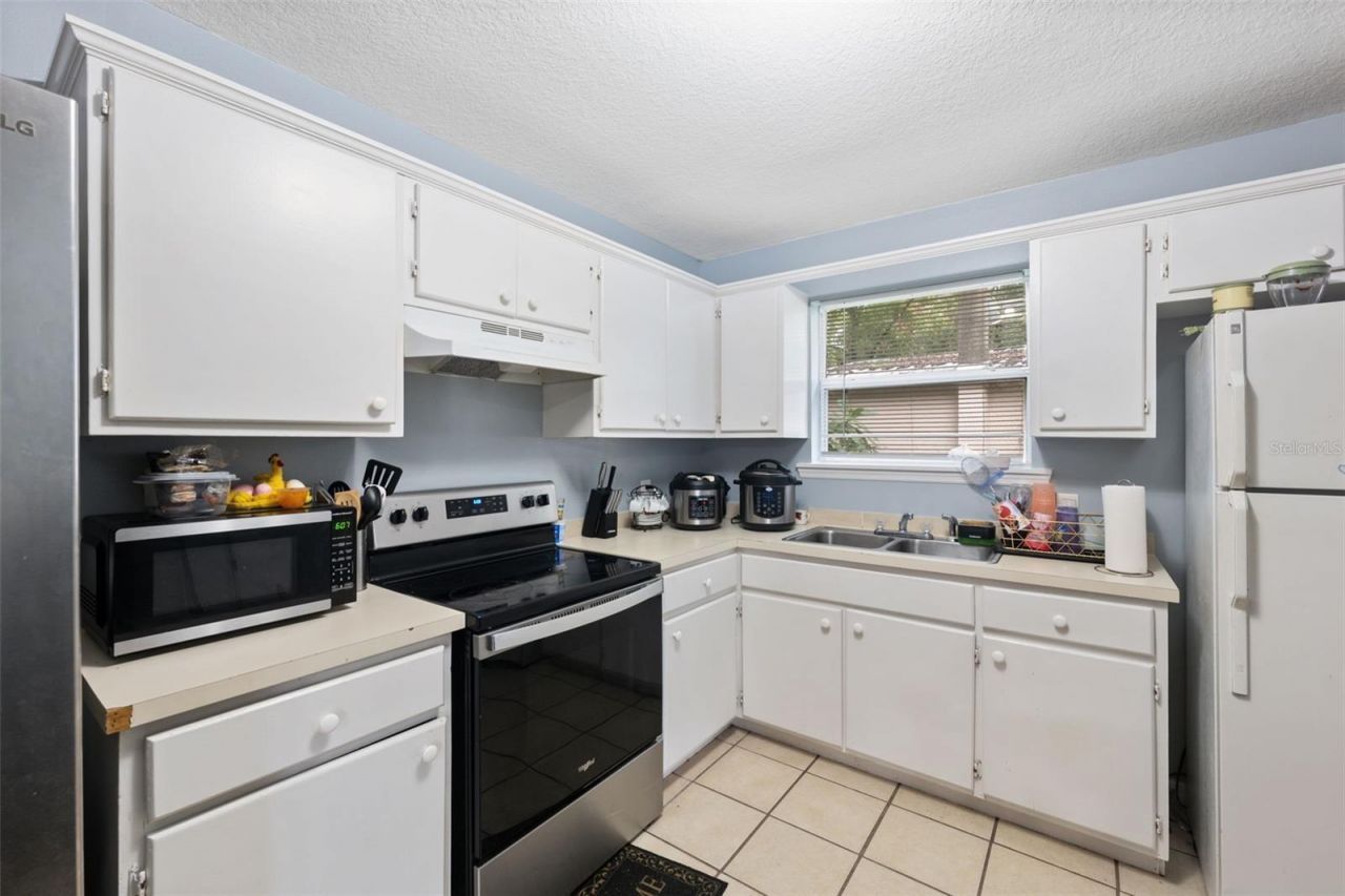 4917 18th Street, Zephyrhills, FL 33542 Photo