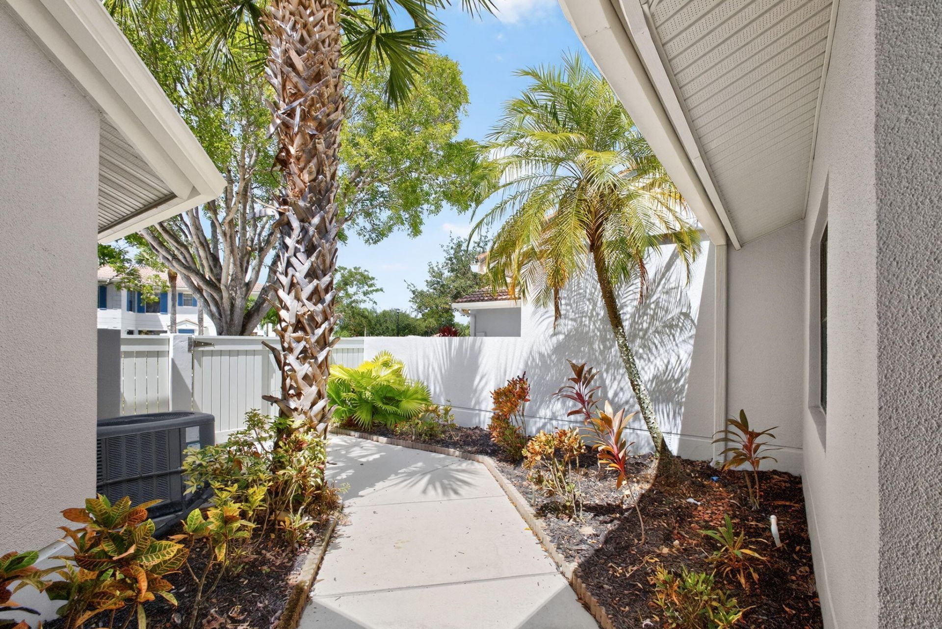 479 Prestwick Circle, Palm Beach Gardens, FL 33418 Photo