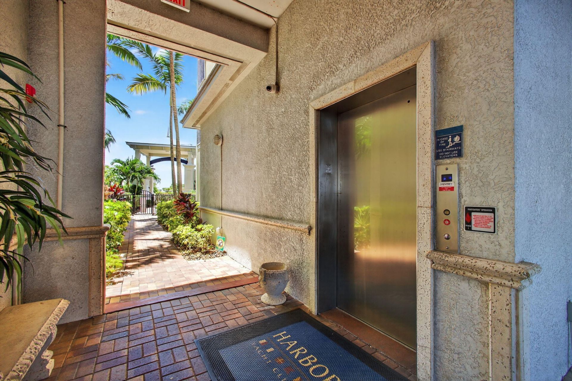 275 NW Flagler Avenue, Unit 204, Stuart, FL 34994 Photo