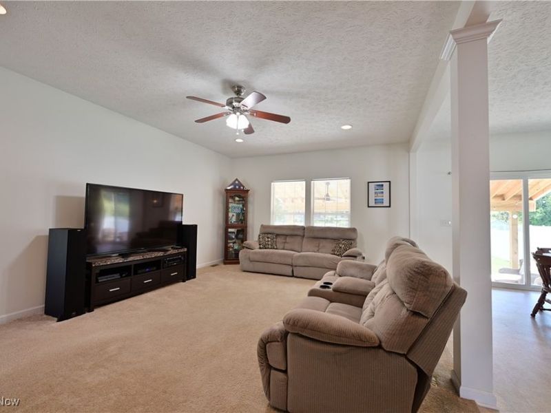 812 Bearing Court, Amherst, OH 44001 Photo 12