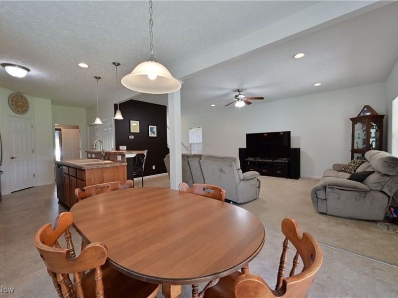 812 Bearing Court, Amherst, OH 44001 Photo 15