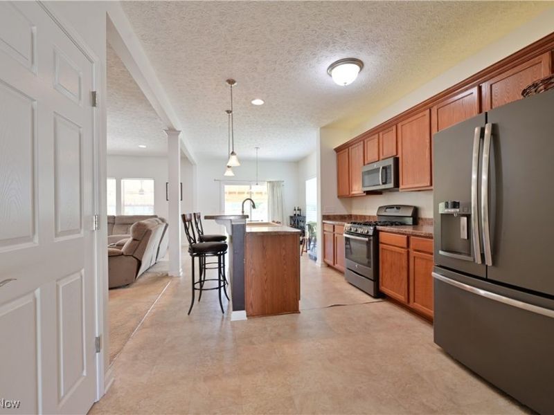 812 Bearing Court, Amherst, OH 44001 Photo 18