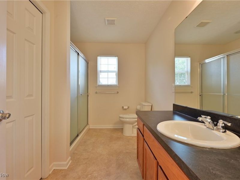 812 Bearing Court, Amherst, OH 44001 Photo 27