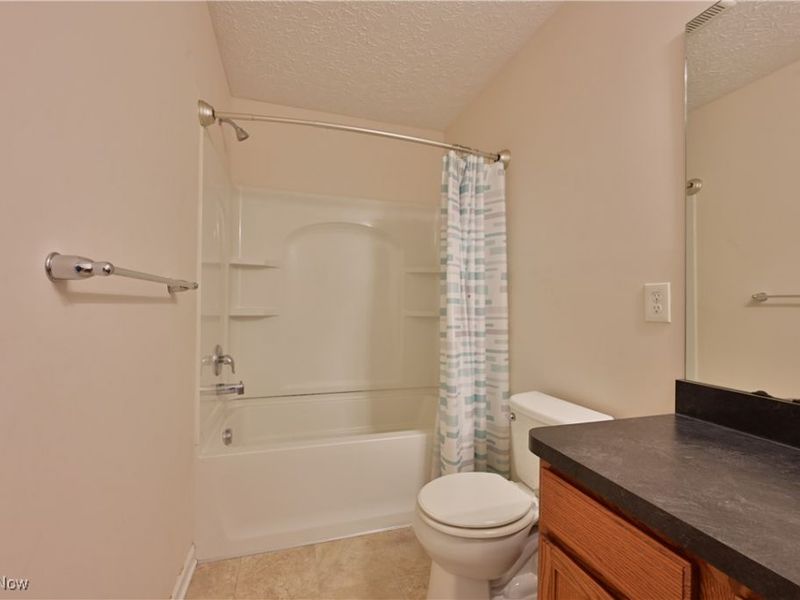 812 Bearing Court, Amherst, OH 44001 Photo 34