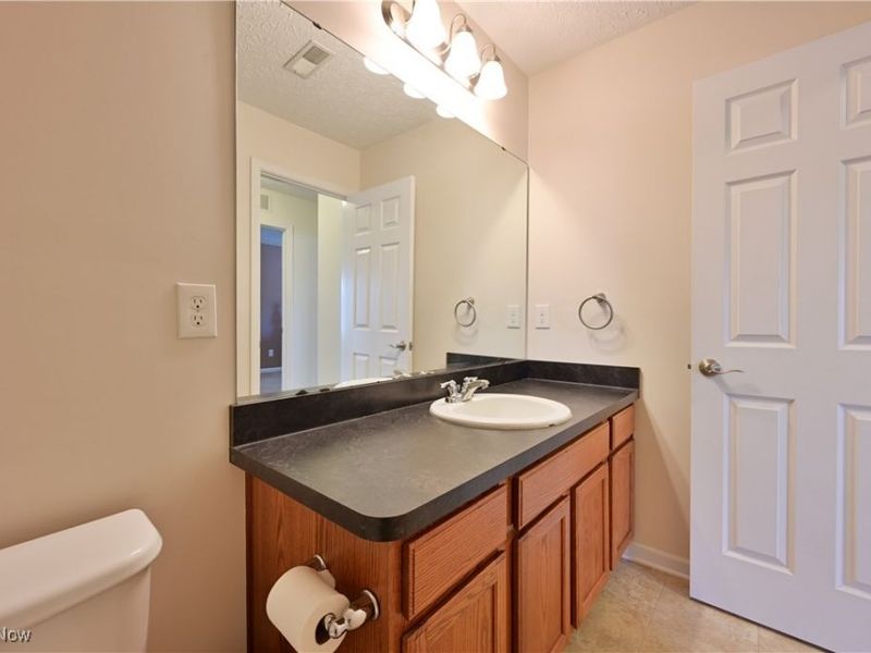 812 Bearing Court, Amherst, OH 44001 Photo 35