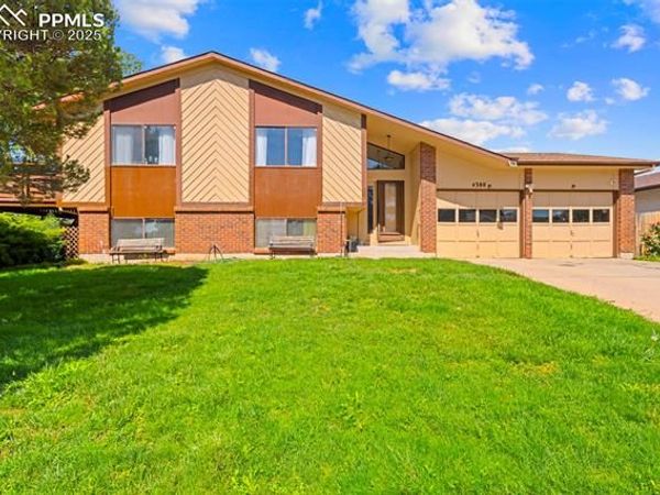 4380 Saddlewood Drive, Colorado Springs, CO 80918