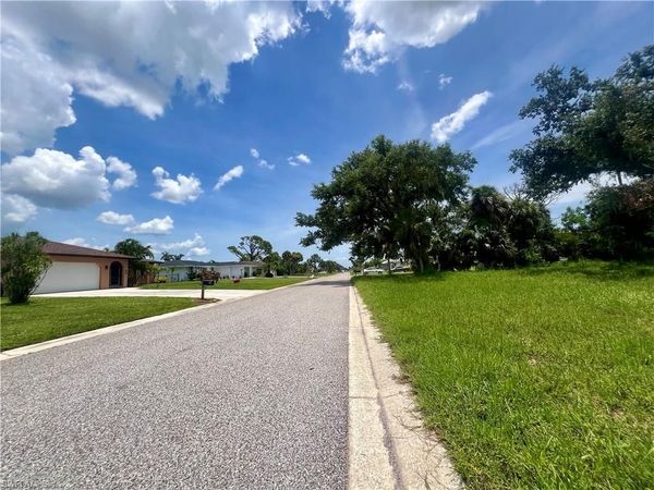 25 Oakland Hills PL, ROTONDA WEST, FL 33947