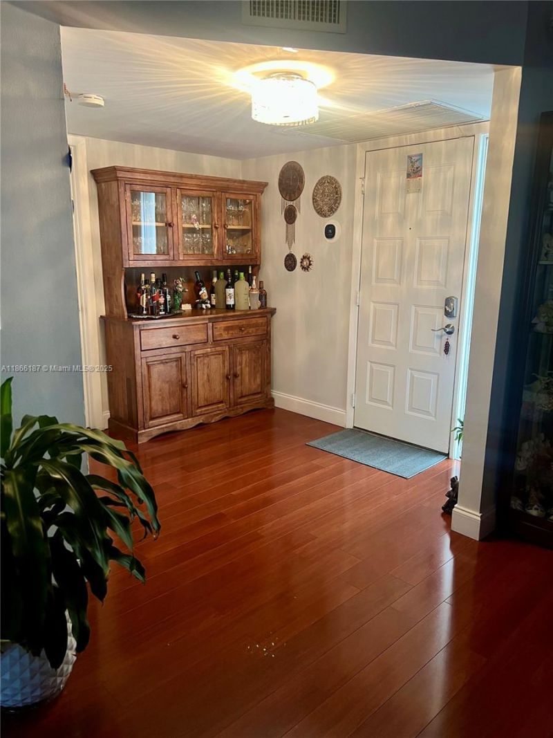 2964 S Carambola Cir S, Unit 2039, Coconut Creek, FL 33066 Photo