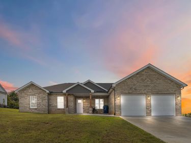 191 Johnny Drive, Science Hill, KY 42553