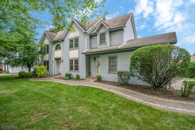 1 Woodland Terrace, Bloomsbury, NJ 08804 Main Photo