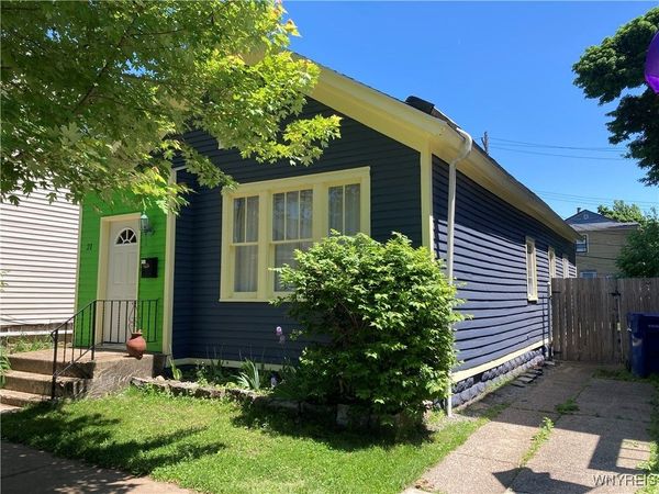 21 College Street, Buffalo, NY 14201