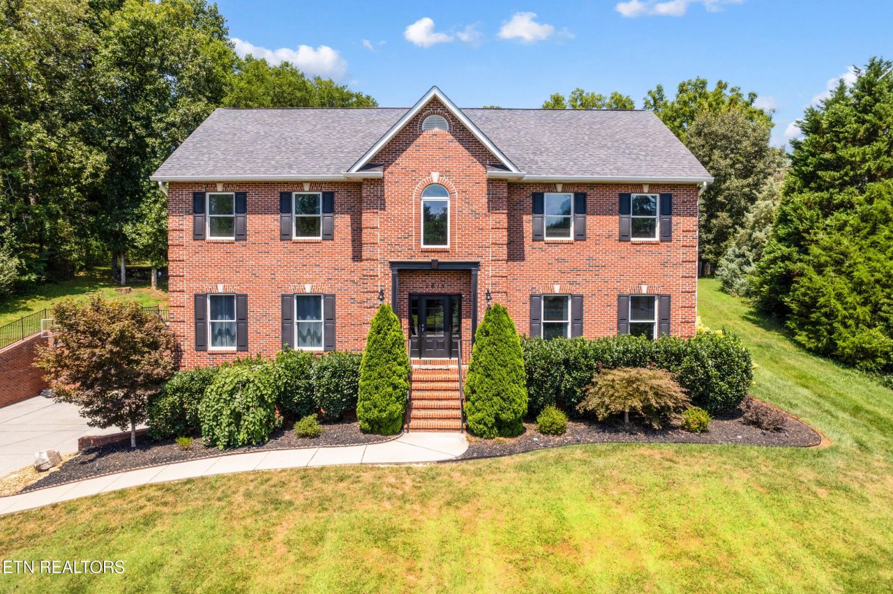2613 Cross Creek Drive, Maryville, TN 37803 Main Photo