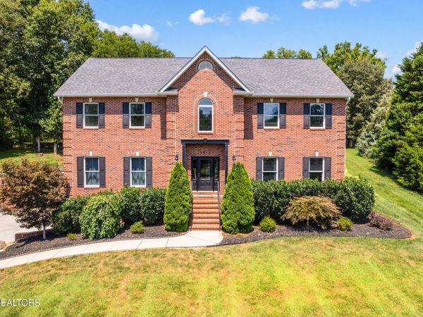 2613 Cross Creek Drive, Maryville, TN 37803