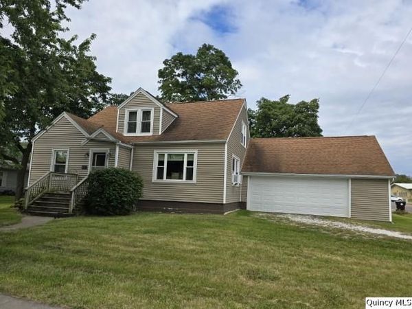 417 N Washington Street, Carthage, IL 62321