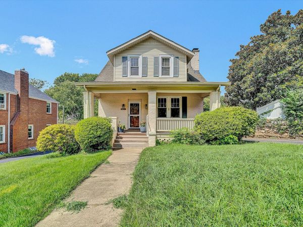 1907 Canterbury RD SW, Roanoke, VA 24015