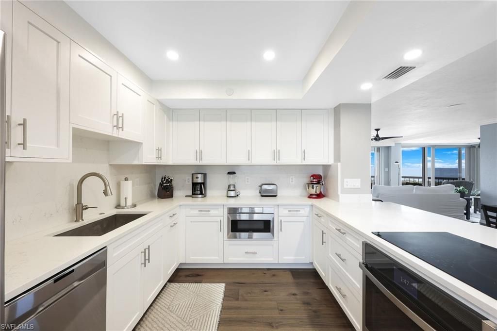 5501 Heron Point Dr, Unit 1203, Naples, FL 34108 Photo
