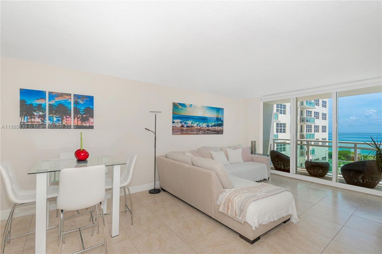 6917 Collins Ave, Unit 511, Miami Beach, FL 33141 Photo