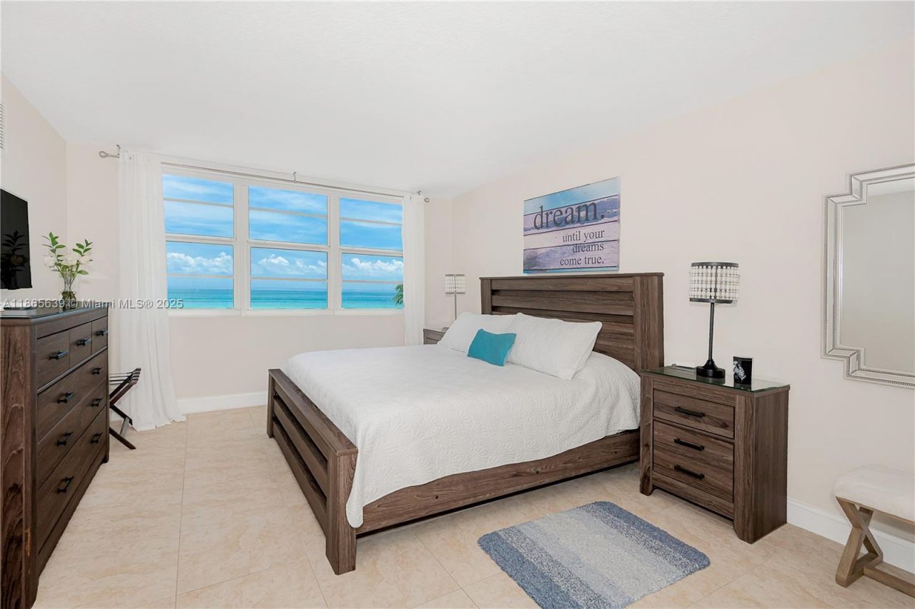6917 Collins Ave, Unit 511, Miami Beach, FL 33141 Photo
