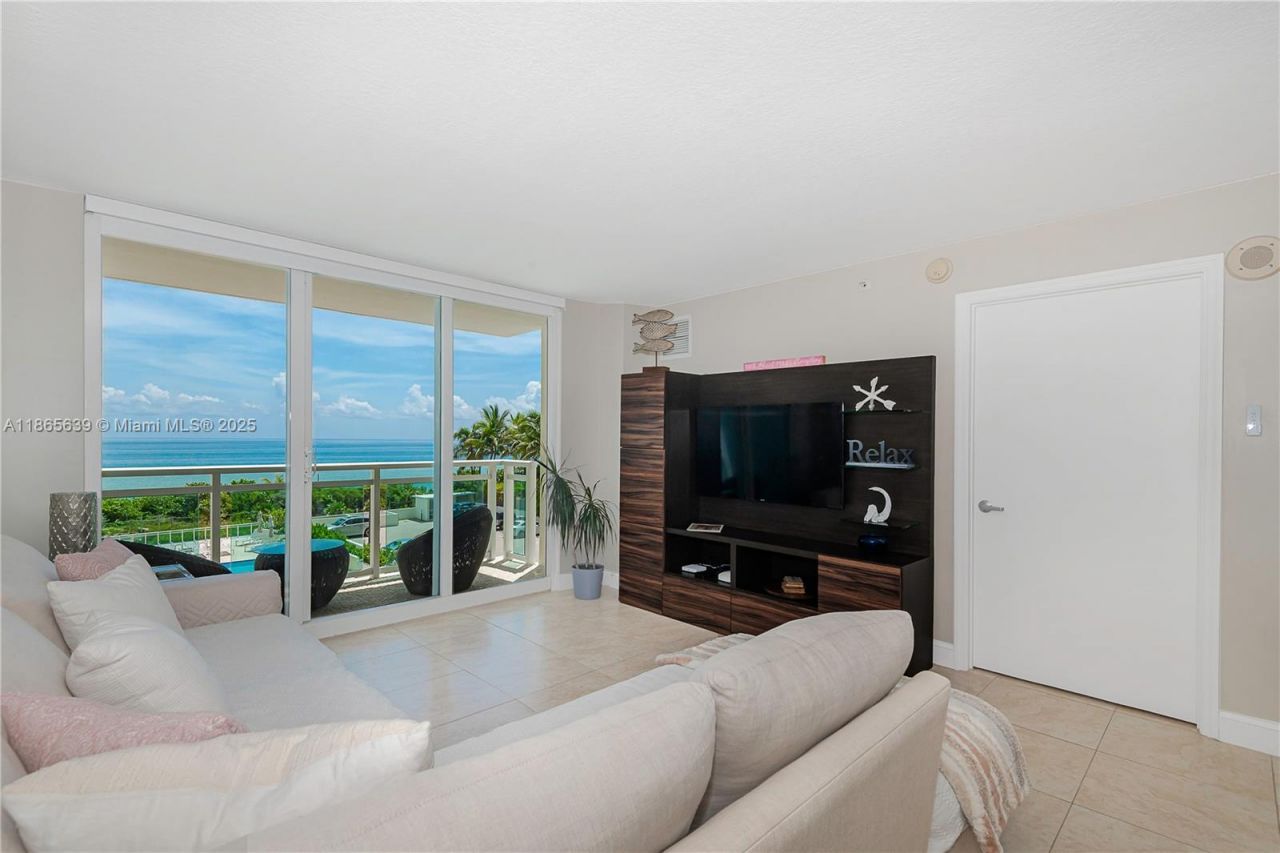 6917 Collins Ave, Unit 511, Miami Beach, FL 33141 Photo