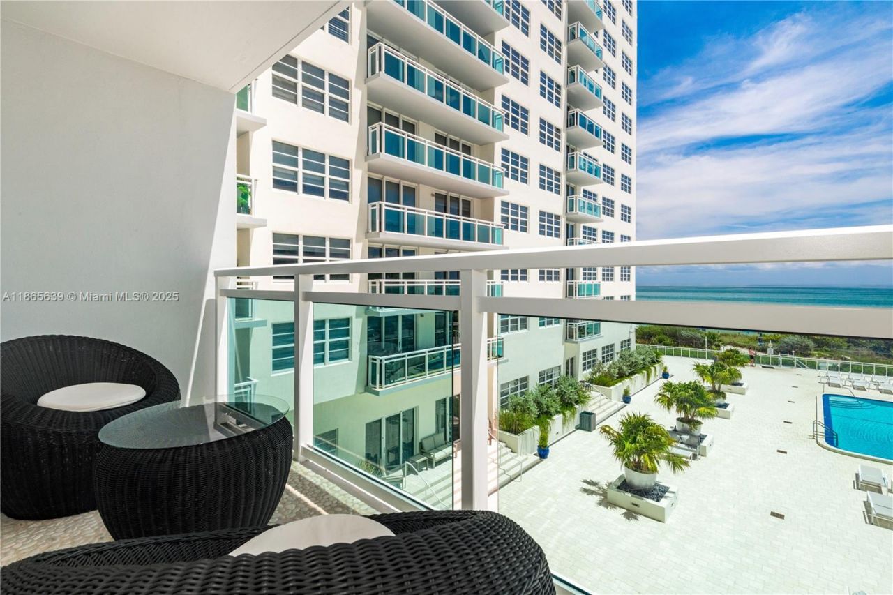 6917 Collins Ave, Unit 511, Miami Beach, FL 33141 Photo