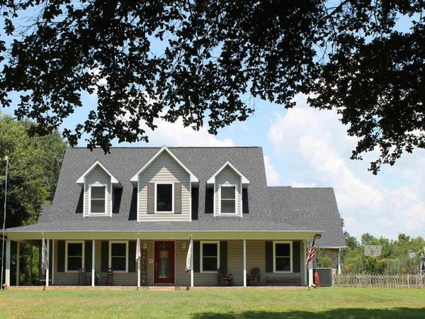 5540 Forest Hills Ln, Milton, FL 32570