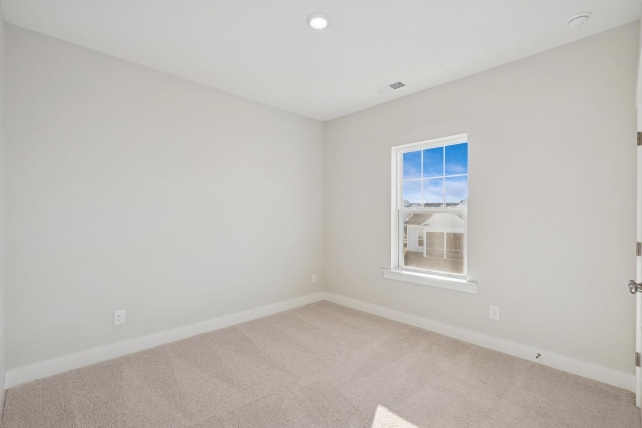 718 Twinflower Lane Photo 31